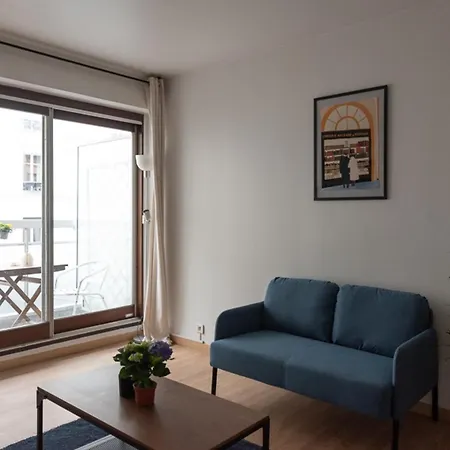 Appartamento Cocoon Of With Balcony In The 11th